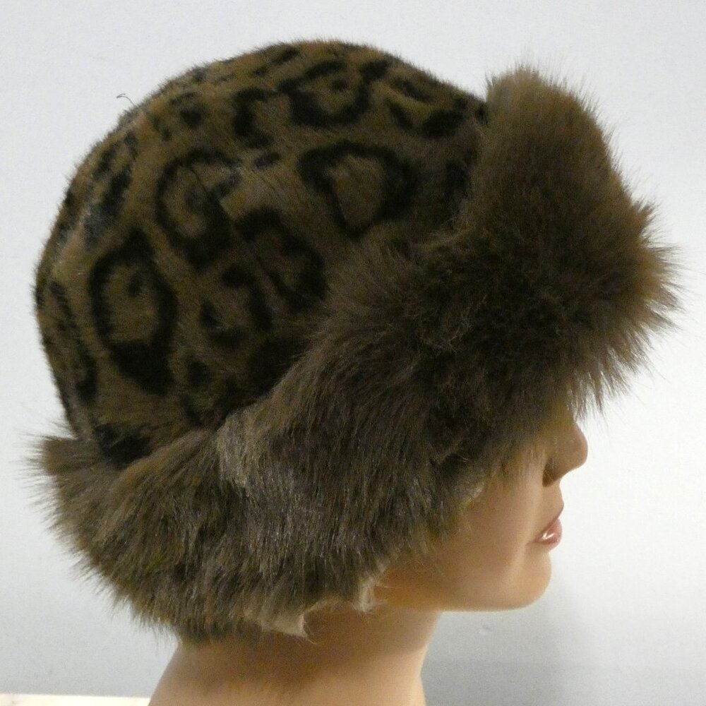 Elegant! Fabulous Fashionable Faux Fur Leopard Spot with Brown Faux Fur Trim